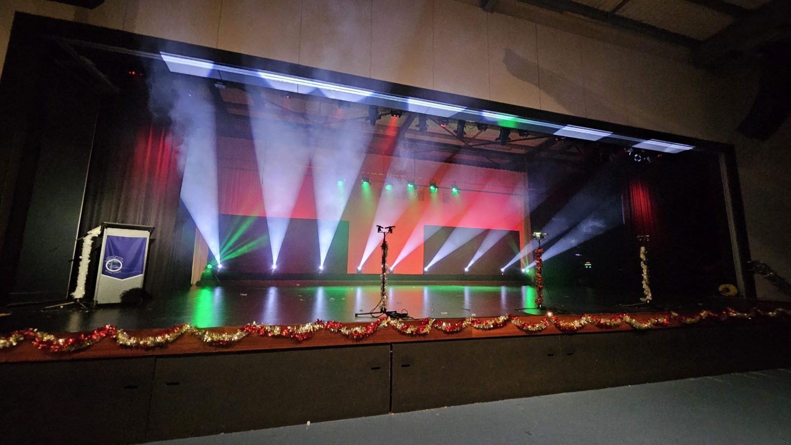 Wireless microphone hire for Perth school performance evenings